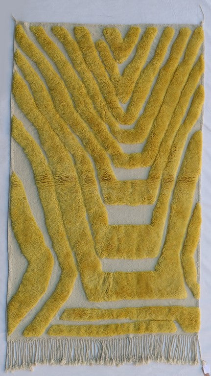 Yellow & White Berber Rug, (9'x5')