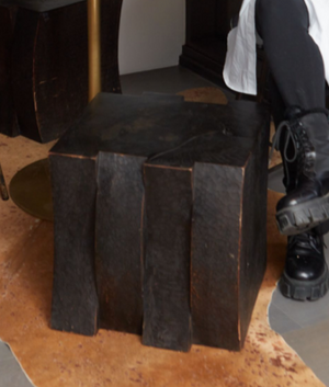Black Cube Stump